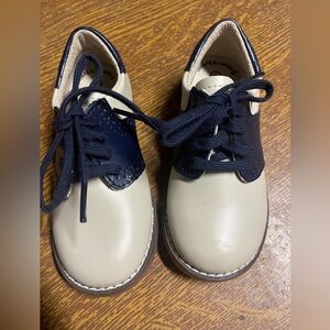 Footmates Cheer Oxford EUC 8